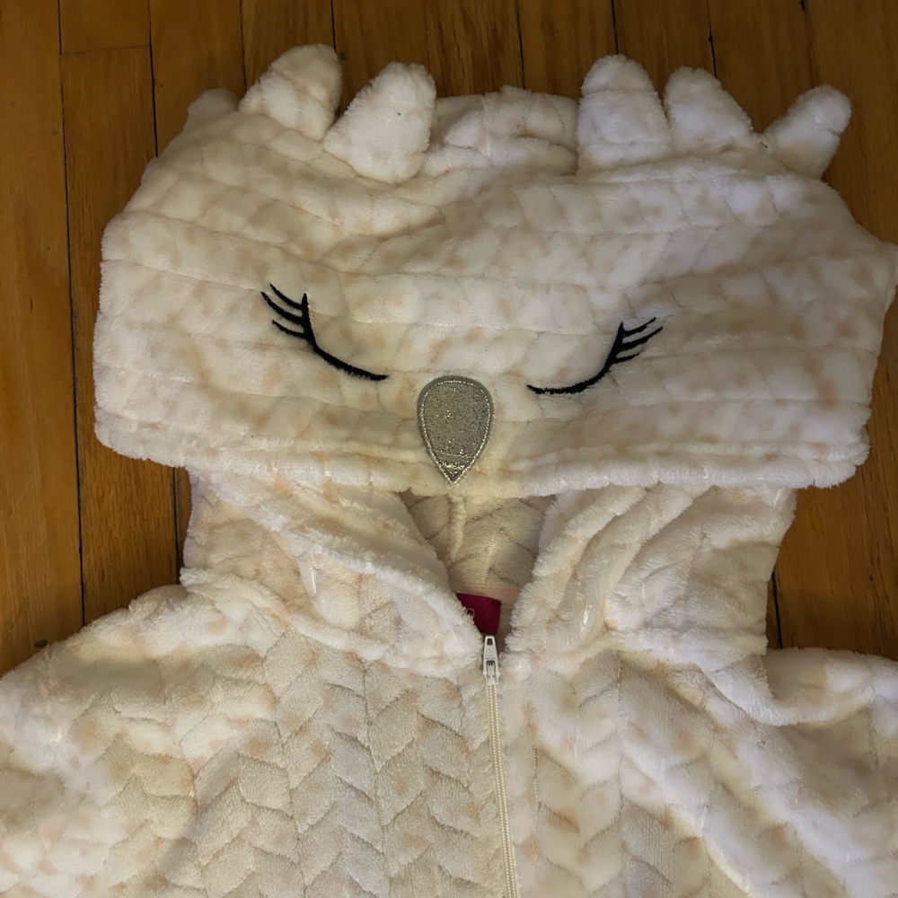 Cozy Cream Hooded Owl Onesie with Cute Face Design